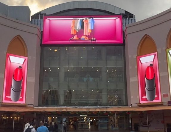 Redefining a Shopping Mall Facade with Xtreme Media's Earth Series LED Displays